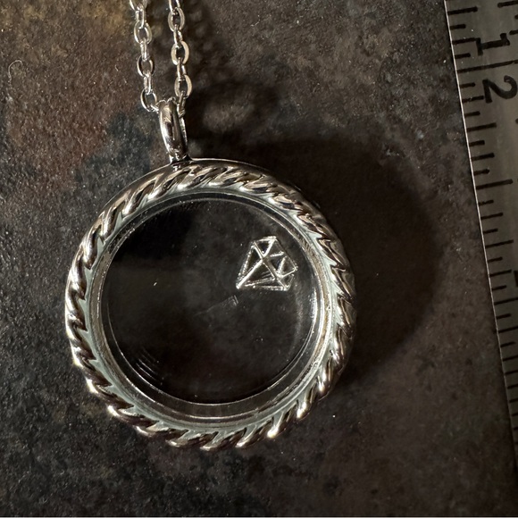 EFFY Silver Locket Pendant Necklace w/Tiny Silver Diamond Charm - Picture 4 of 5